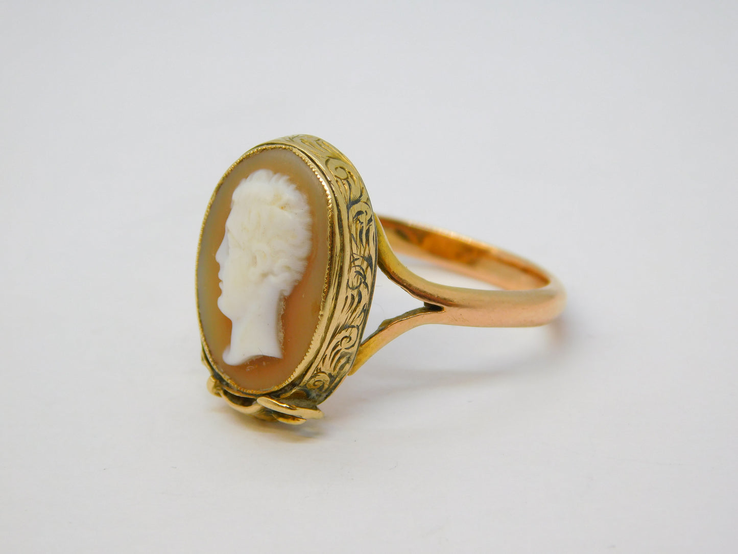 George IV 15ct Gold Mourning Gentleman Cameo Signet Ring Antique c1830