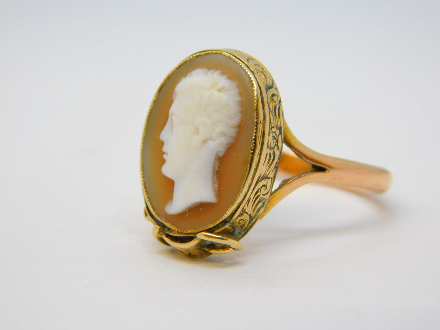 George IV 15ct Gold Mourning Gentleman Cameo Signet Ring Antique c1830