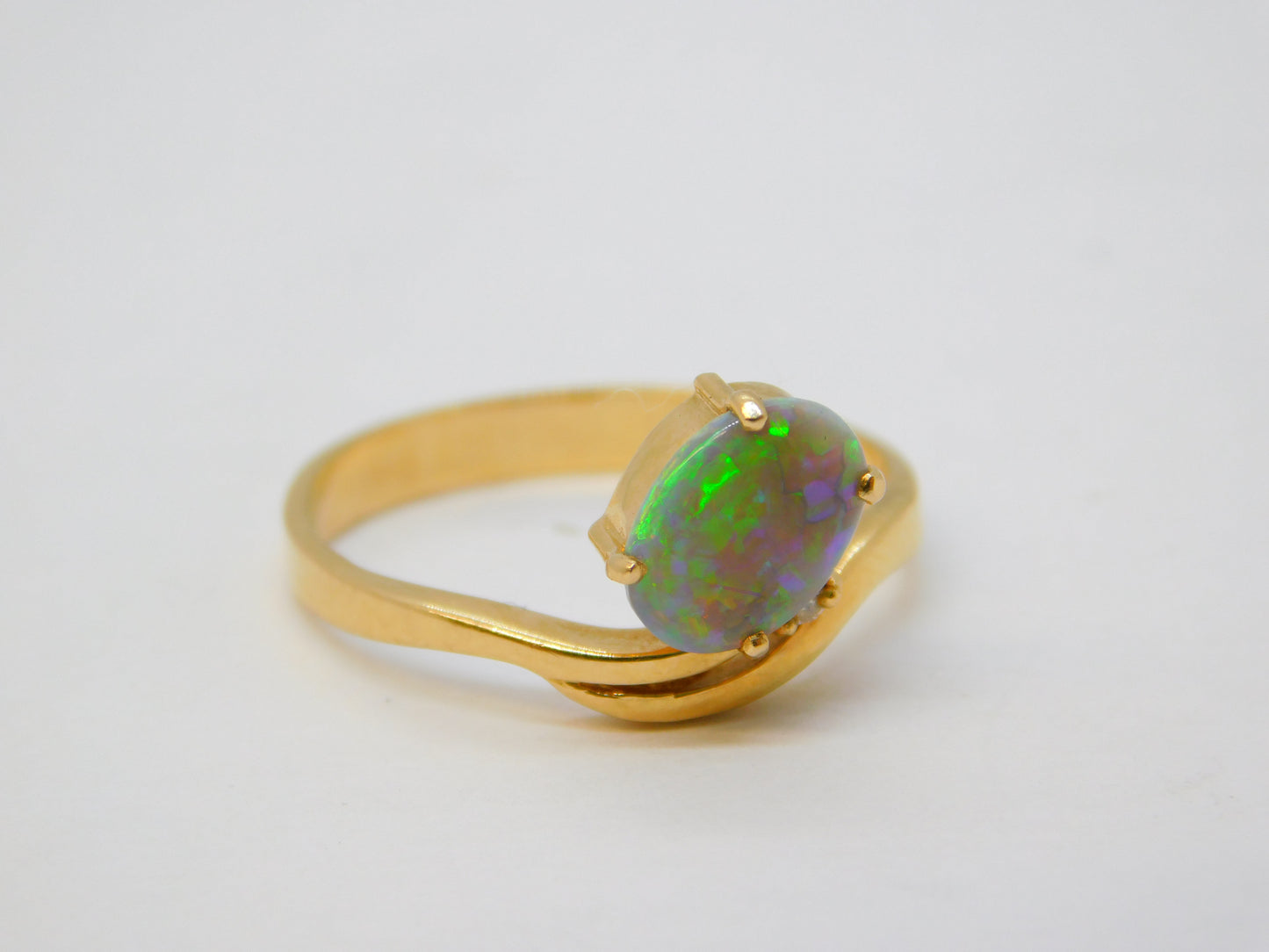 14ct Yellow Gold, White Opal & Diamond Crossover Ring Vintage c1970