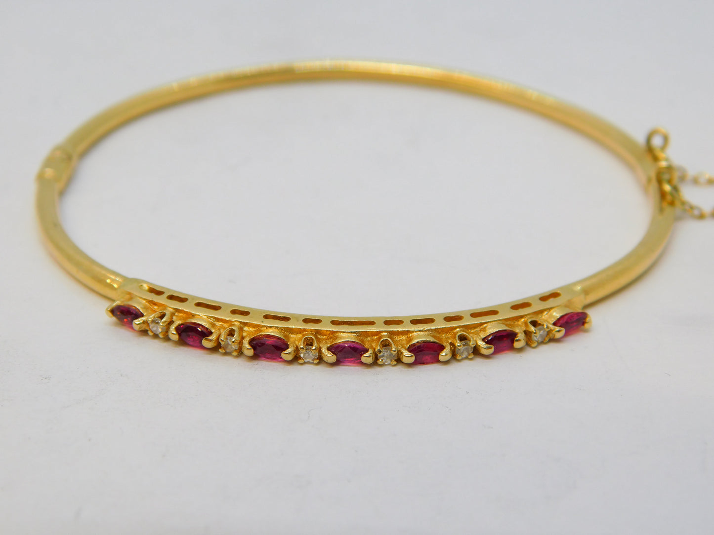 14ct Yellow Gold, Seven-Stone Ruby & Diamond Bangle Bracelet Vintage c1970