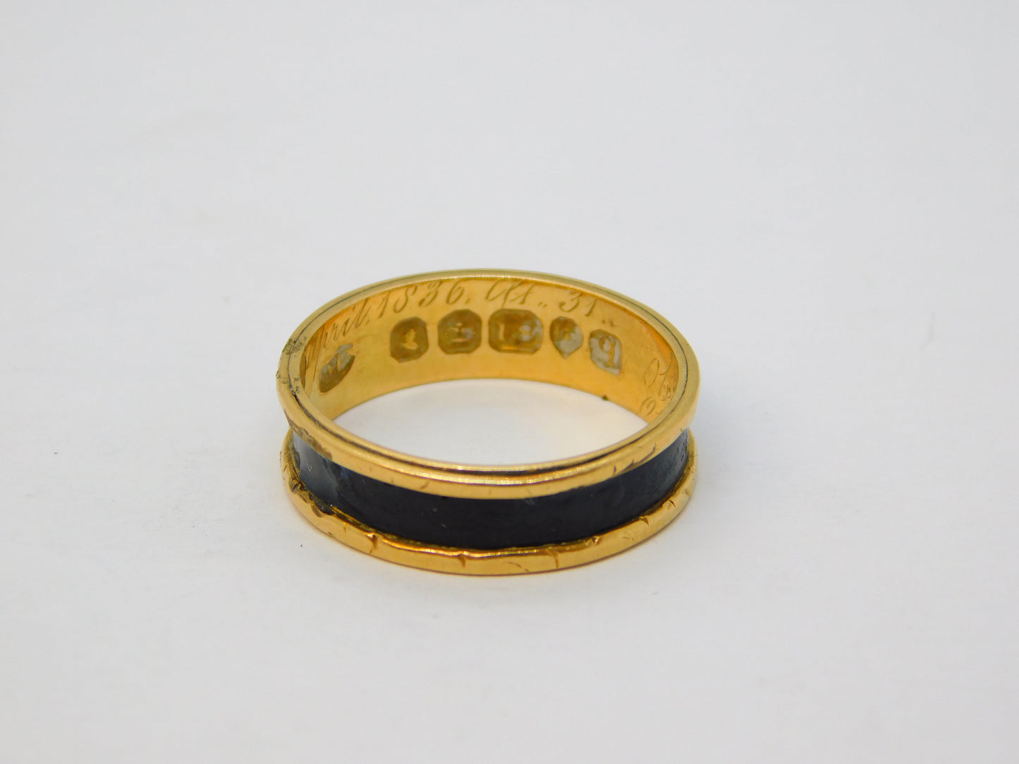 William IV 18ct Gold, Black Enamel Three-Name Mourning Ring Antique 1831 London