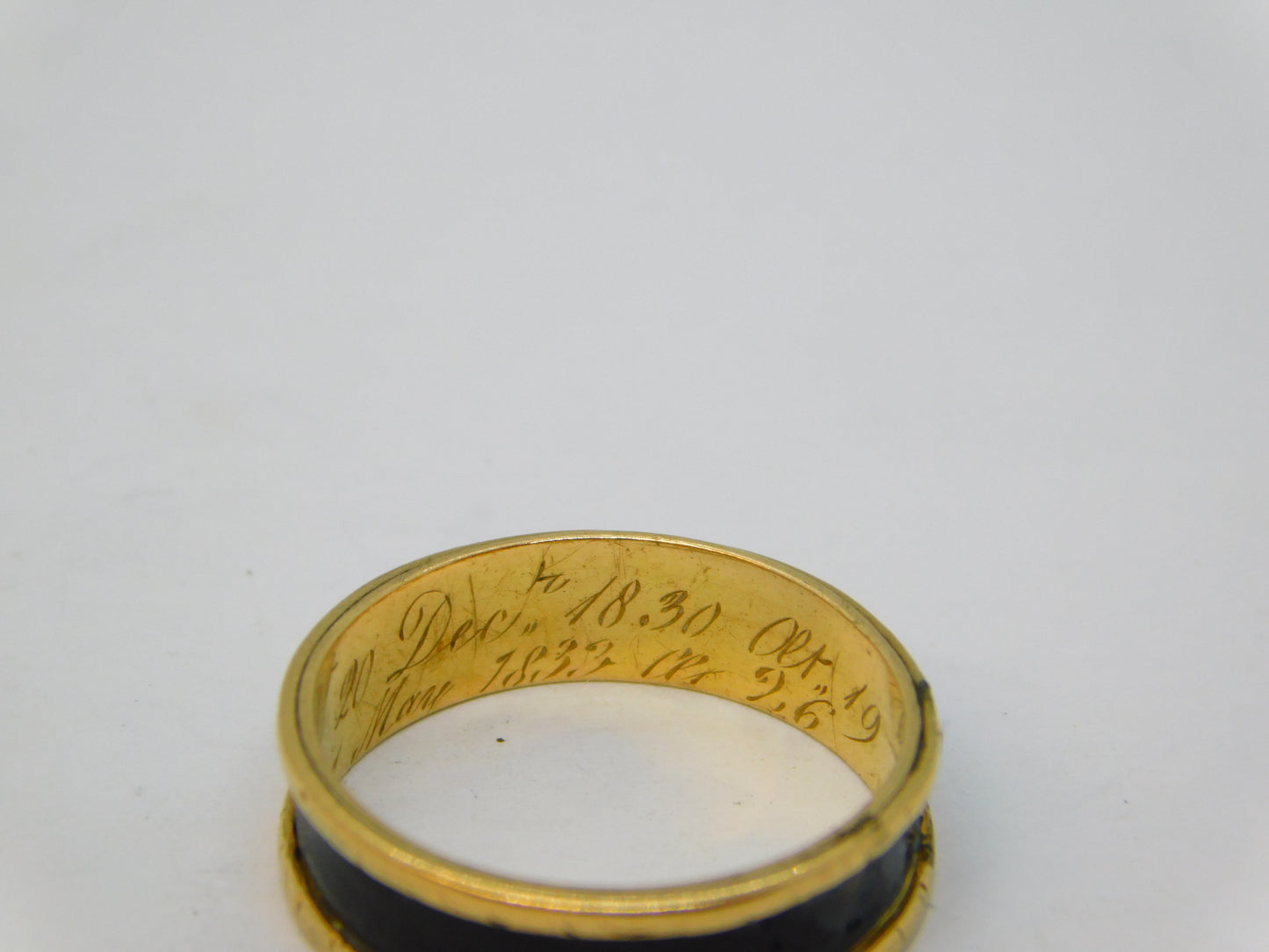 William IV 18ct Gold, Black Enamel Three-Name Mourning Ring Antique 1831 London