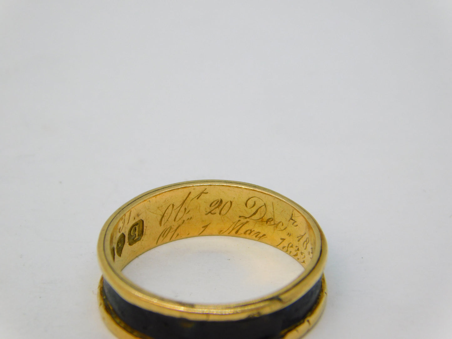 William IV 18ct Gold, Black Enamel Three-Name Mourning Ring Antique 1831 London