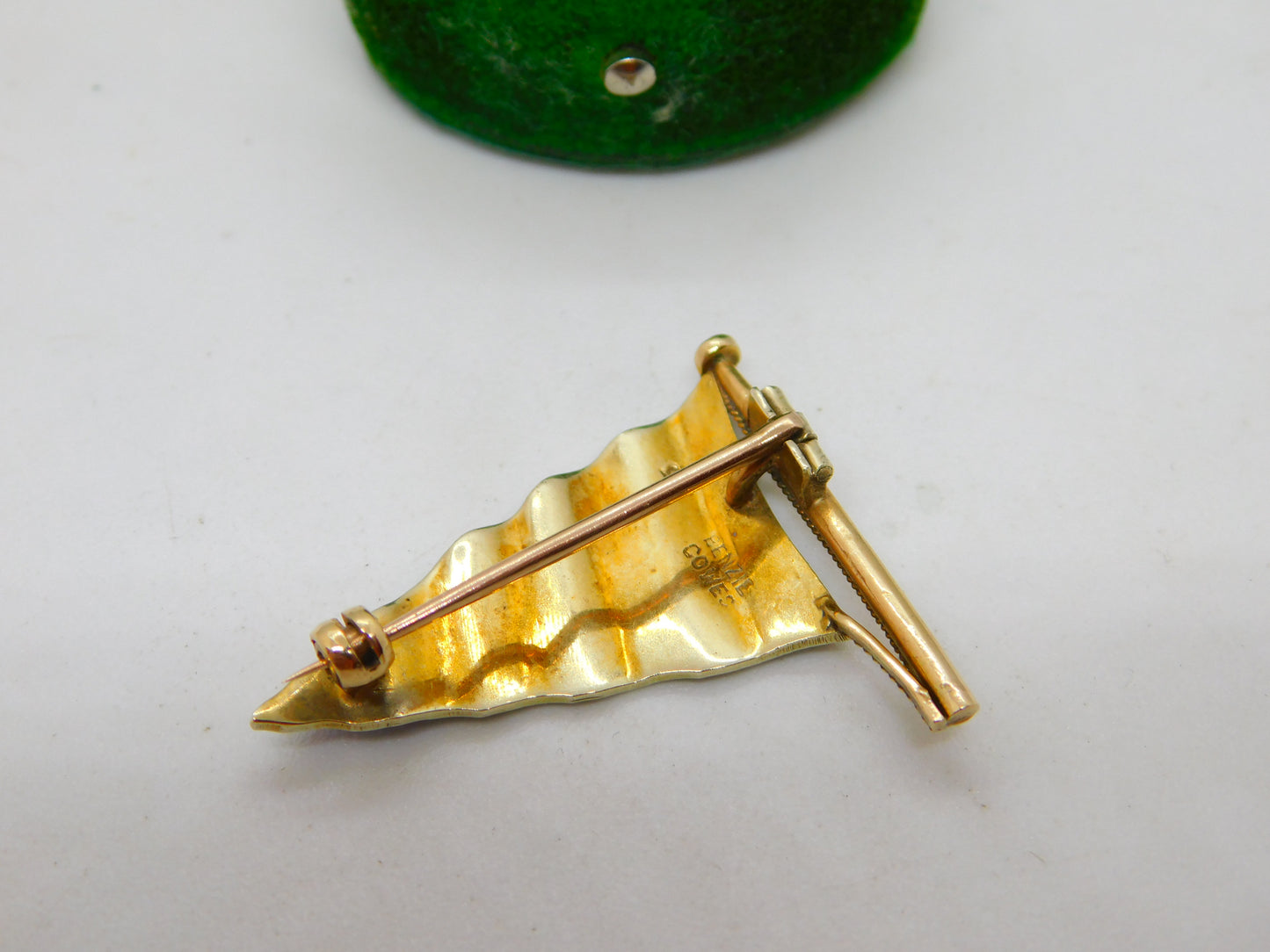 Edwardian 9ct Gold Enamel Cowes Regatta Sailing Flag Brooch Antique c1910