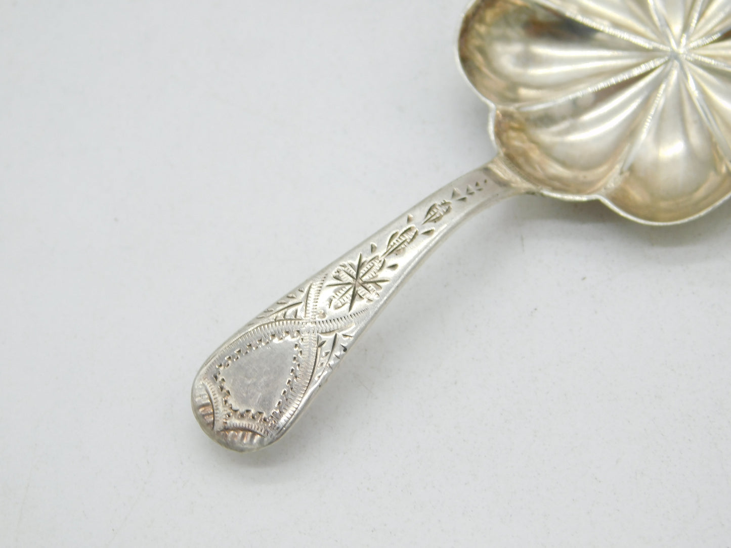 George III Sterling Silver Floral Pattern Tea Caddy Spoon Antique 1812 London