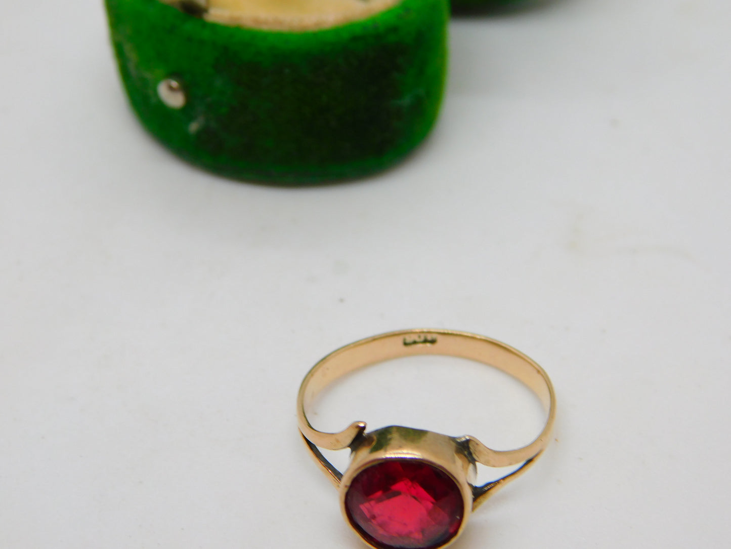 Edwardian 9ct Rose Gold & Natural 2.5ct Red Stone Ring Antique c1910