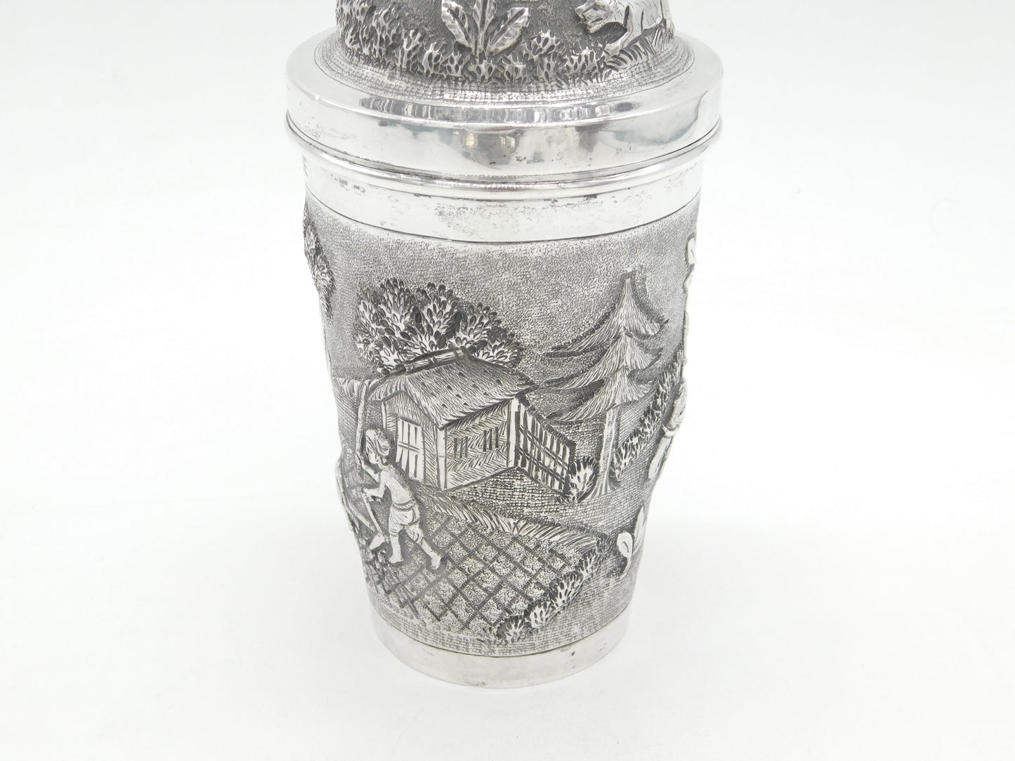 20th Century Burmese Sterling Silver Farm Pattern Cocktail Shaker Antique c1920