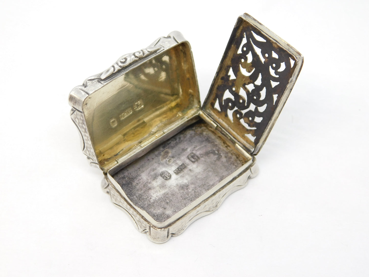 Nathaniel Mills Victorian Sterling Silver Vinaigrette Antique 1855 Birmingham