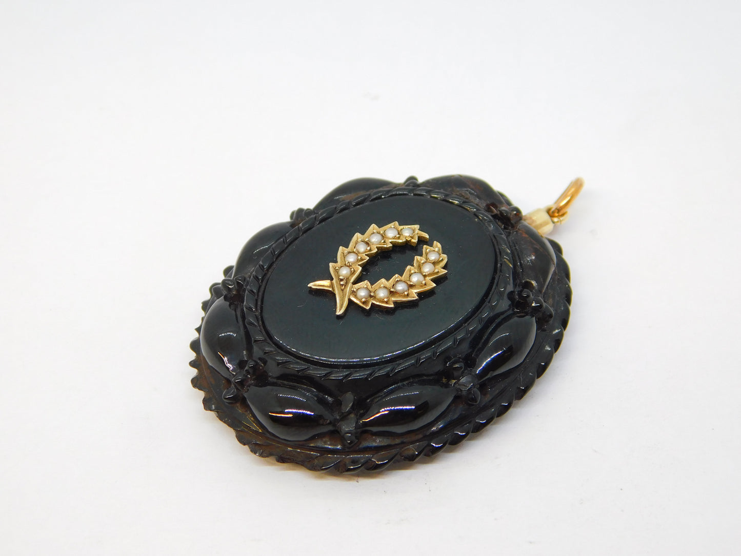 Victorian 9ct Gold Carved Whitby Jet Mourning Locket Pendant Antique c1860