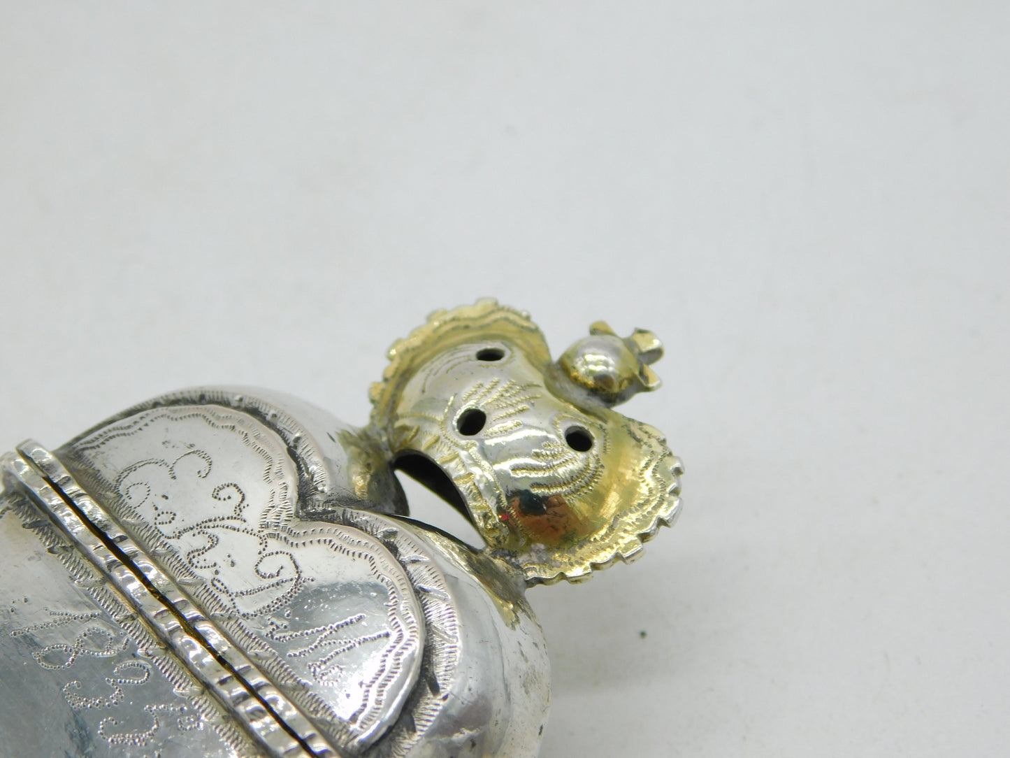 Early 19th Century Sterling Silver Crown over Heart Vesta Case Antique 1835