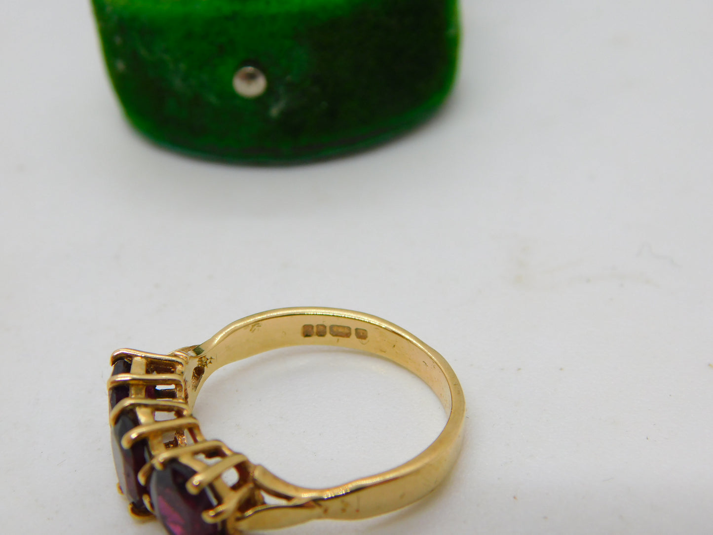9ct Yellow Gold Three Stone Almandine Garnet Dress Ring Vintage 1973 London