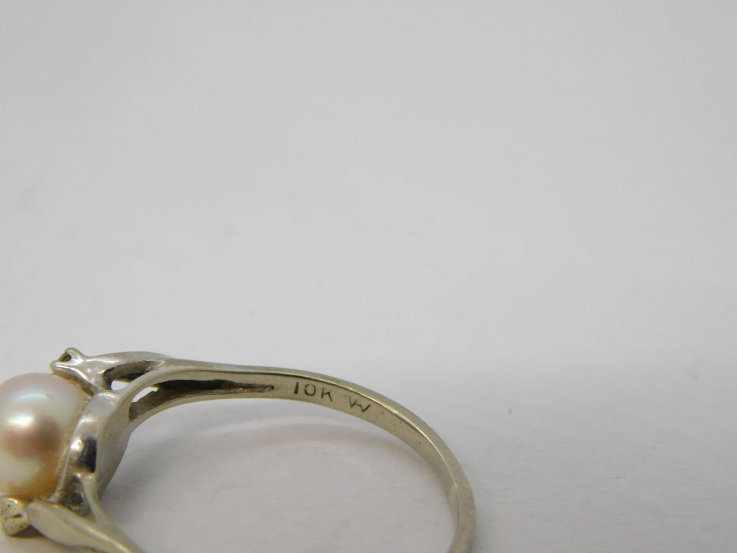 10ct White Gold, Cultured Pearl & Diamond Crossover Ring Vintage c1970