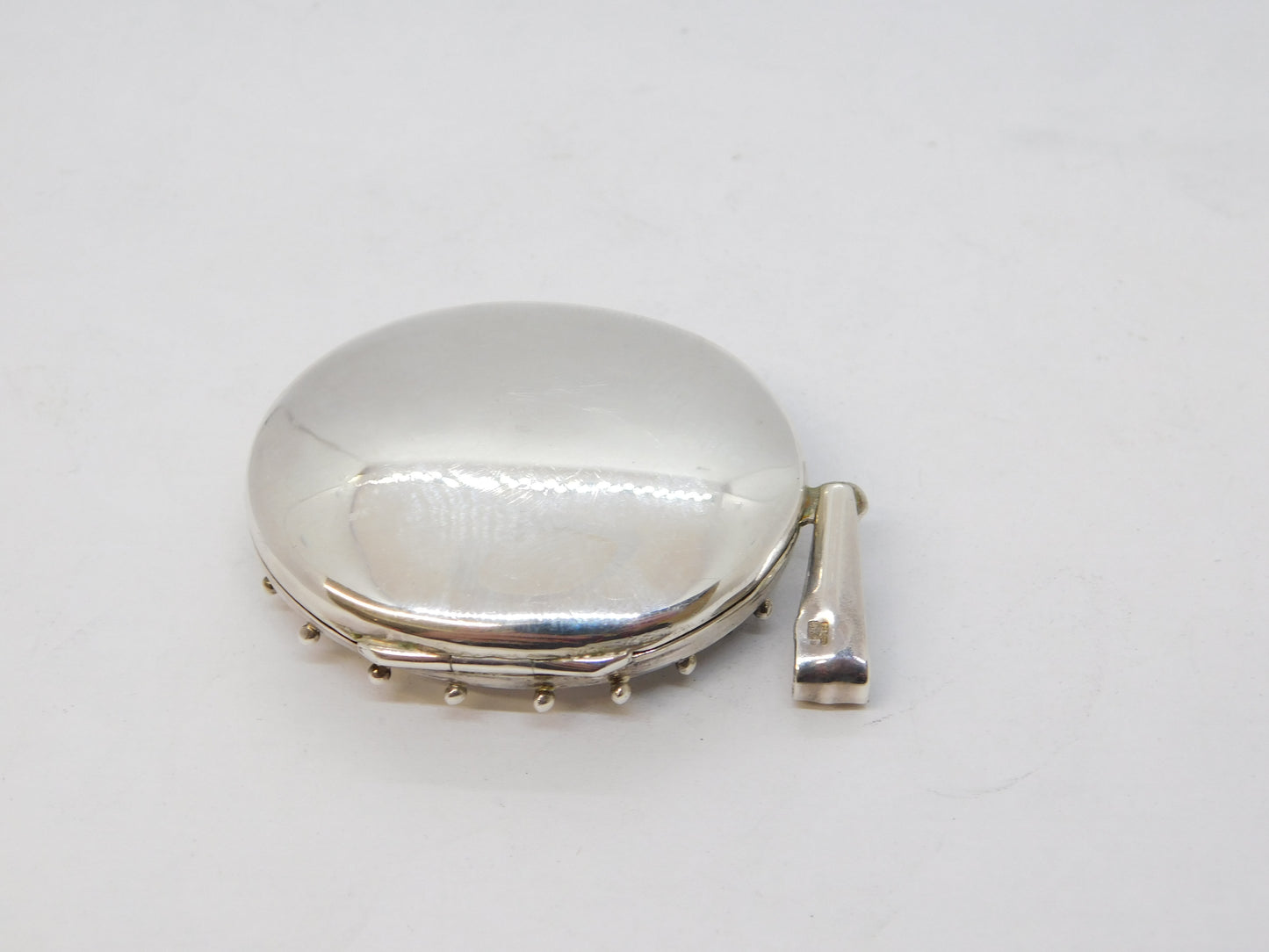 Victorian Style Sterling Silver Floral Pattern Sweetheart Locket Vintage c1980