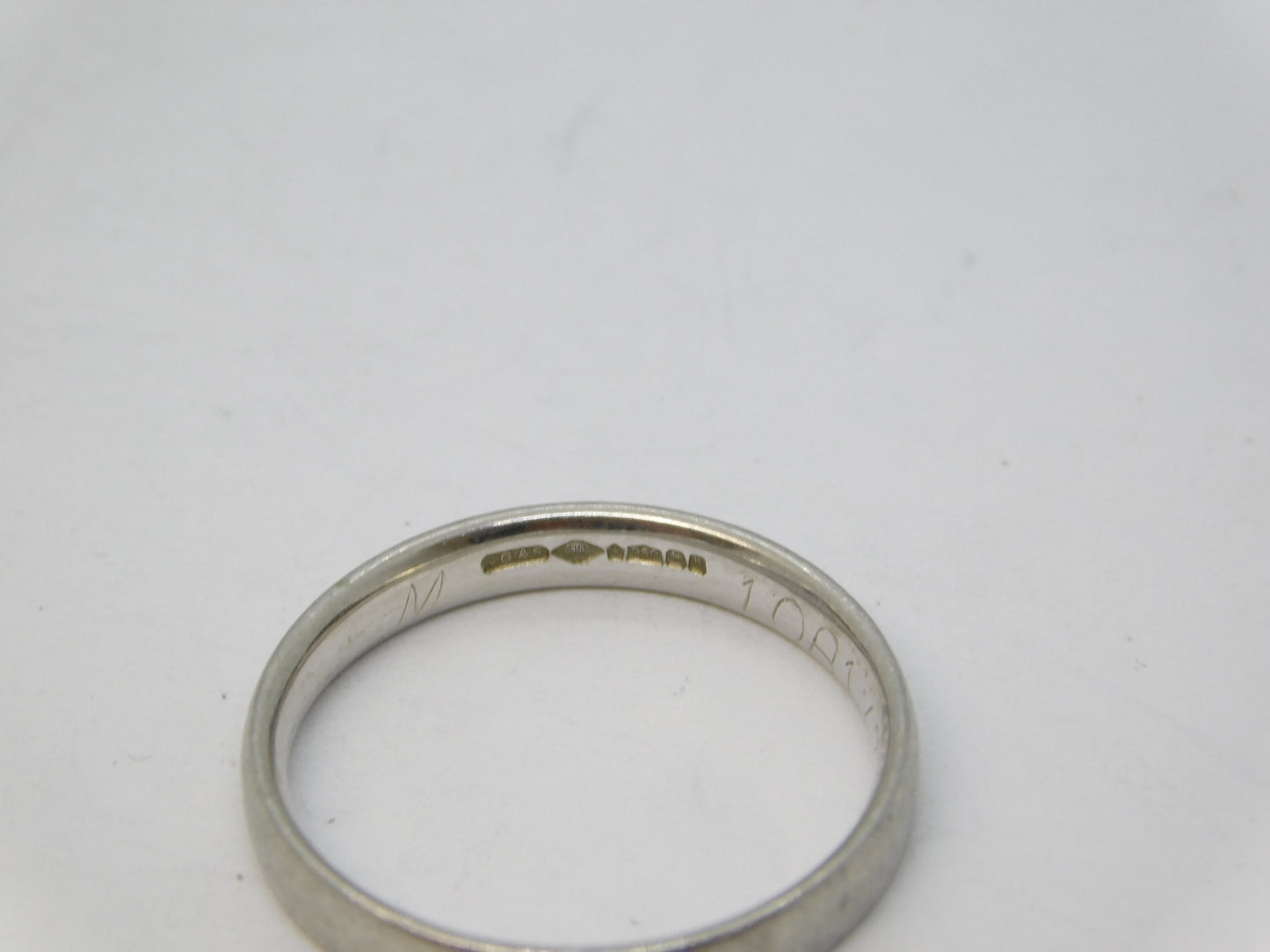 .950 Platinum Minimal Wedding Band Ring Vintage 2001 Birmingham Size M 1/2 UK