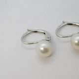 18ct White Gold, Cultured Pearl Hook Huggie Earrings Vintage c1990
