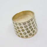 Sterling Silver Wide Flower Pattern Band Studio Ring Vintage c1970 Size K 1/2