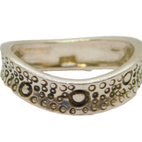 Sterling Silver Circles Pattern Wavy Band Ring Vintage c1970 Size P 1/2