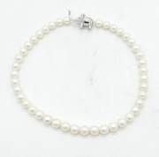 Sterling Silver Elephant Clasp Simulated Pearl Necklace Vintage c1990