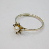 Sterling Silver Pearl & Flower Design Dress Band Ring Vintage c1970 Size N