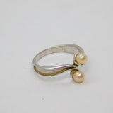 Sterling Silver Two Pearl Twist Front Dress Band Ring Vintage c1970 Size J 1/2