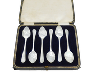 Victorian Boxed Set of Mother of Pearl Caviar Spoons Antique c1880s