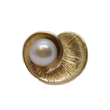 Sterling Silver Grey Pearl Stylised Shell Studio Ring Modern c2000 Size J 1/2