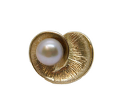 Sterling Silver Grey Pearl Stylised Shell Studio Ring Modern c2000 Size J 1/2