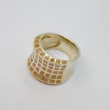 Sterling Silver Natural Pink Shell Grid Pattern Band Ring Vintage c1990 Size R