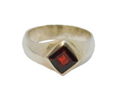 Sterling Silver Offset Square Garnet Studio Band Ring Vintage c1970 Size P