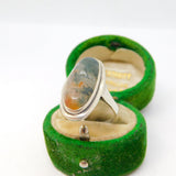 .835 Grade Silver Cabochon Cut Moss Agate Set Signet Ring Vintage c1970