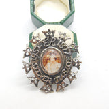 Queen Elizabeth II Sterling Silver Portrait Silver Jubilee Pendant Vintage 1977