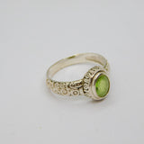 Sterling Silver Faceted Peridot Patterned Band Dress Ring Modern c1990 Size O