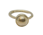 Sterling Silver Round Raised Front Studio Dress Ring Vintage c1976 Size J 1/2