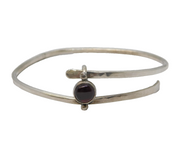Handmade Sterling Silver Planished Cabochon Garnet Bangle Bracelet Vintage