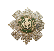 20th Century 9ct White & Yellow Gold Scots Guards Sweetheart Brooch Antique