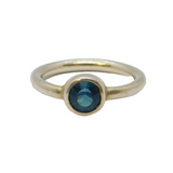 Sterling Silver Dark Blue Crystal Studio Style Band Ring Vintage c1970 Size N