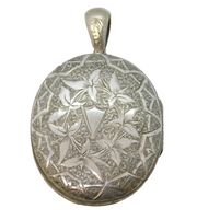 Victorian Sterling Silver Aesthetic Ivy Leaf Sweetheart Locket Antique c1880