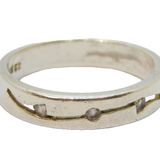 Sterling Silver 3 Stone CZ Set Wave Pattern Band Ring Vintage c1970 Size P 1/2