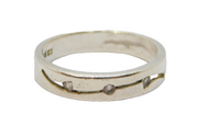 Sterling Silver 3 Stone CZ Set Wave Pattern Band Ring Vintage c1970 Size P 1/2