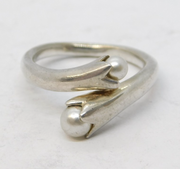 Sterling Silver Two-Pearl Set Floral Form Crossover Ring Vintage c1970
