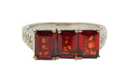 Sterling Silver Triple Stone Garnet Heart Pattern Ring Vintage c1970 Size O 1/2