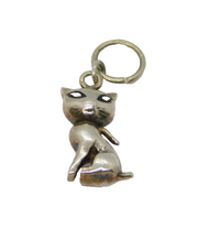 Sterling Silver Sitting Cat Charm Pendant Vintage c1970