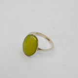 Sterling Silver Yellow-Green Hardstone Oval Dress Ring Vintage c1970 Size R