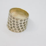 Sterling Silver Wide Flower Pattern Band Studio Ring Vintage c1970 Size K 1/2