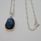 Sterling Silver & Labradorite Set Bean Form Drop Pendant Necklace Vintage