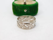 Sterling Silver Leaf Pattern Dress Ring Vintage c1970 Size Q 1/2 UK