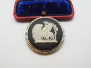 Sterling Silver & Wedgewood Jasperware Classical Brooch Vintage 1973 London