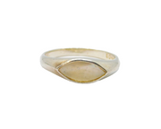 Sterling Silver Ellipse Mother Of Pearl Studio Ring Vintage c1970 Size R 1/2