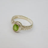 Sterling Silver Faceted Peridot Patterned Band Dress Ring Modern c1990 Size O