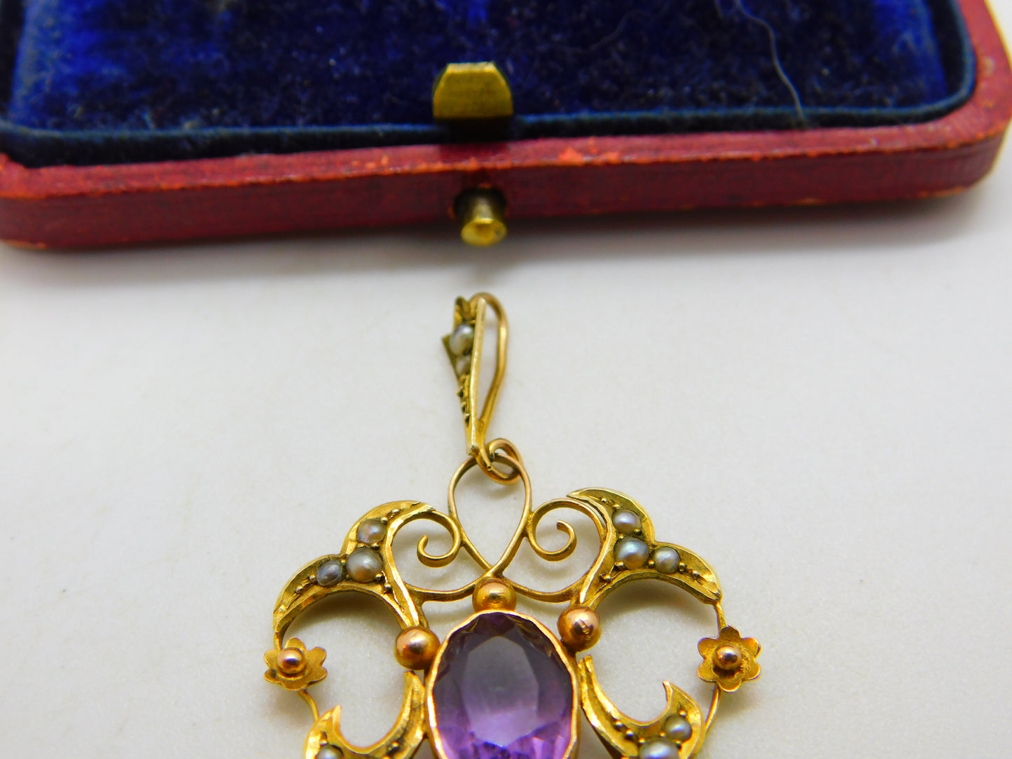 Amethyst, Seed Pearl 9ct Yellow Gold Dangling Pendant Lavalier Antique Victorian